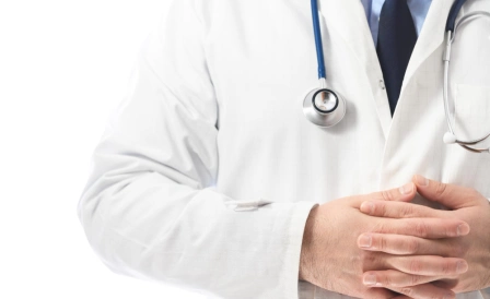 мужчина доктор