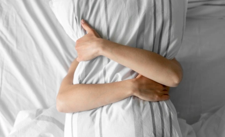 женщина переживает после аборта