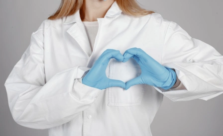 врач гинеколог