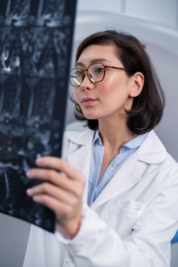 фото невролога на приеме в клинике